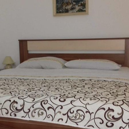 Apartmani Pajalic Krk Town Exterior foto