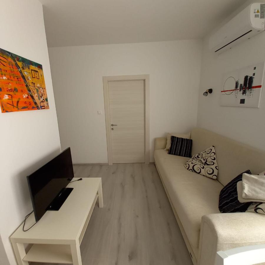 Apartmani Pajalic Krk Town Exterior foto