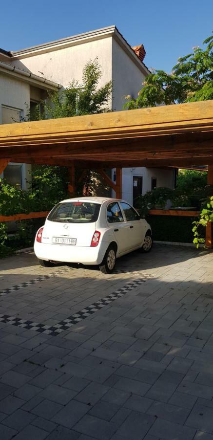 Apartmani Pajalic Krk Town Exterior foto